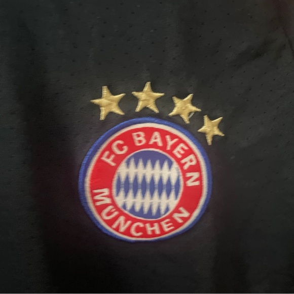 Adidas FC Bayern Munchen Mia San Mia Jersey Hot Pink Mens Soccer Football Size M - Picture 2 of 6